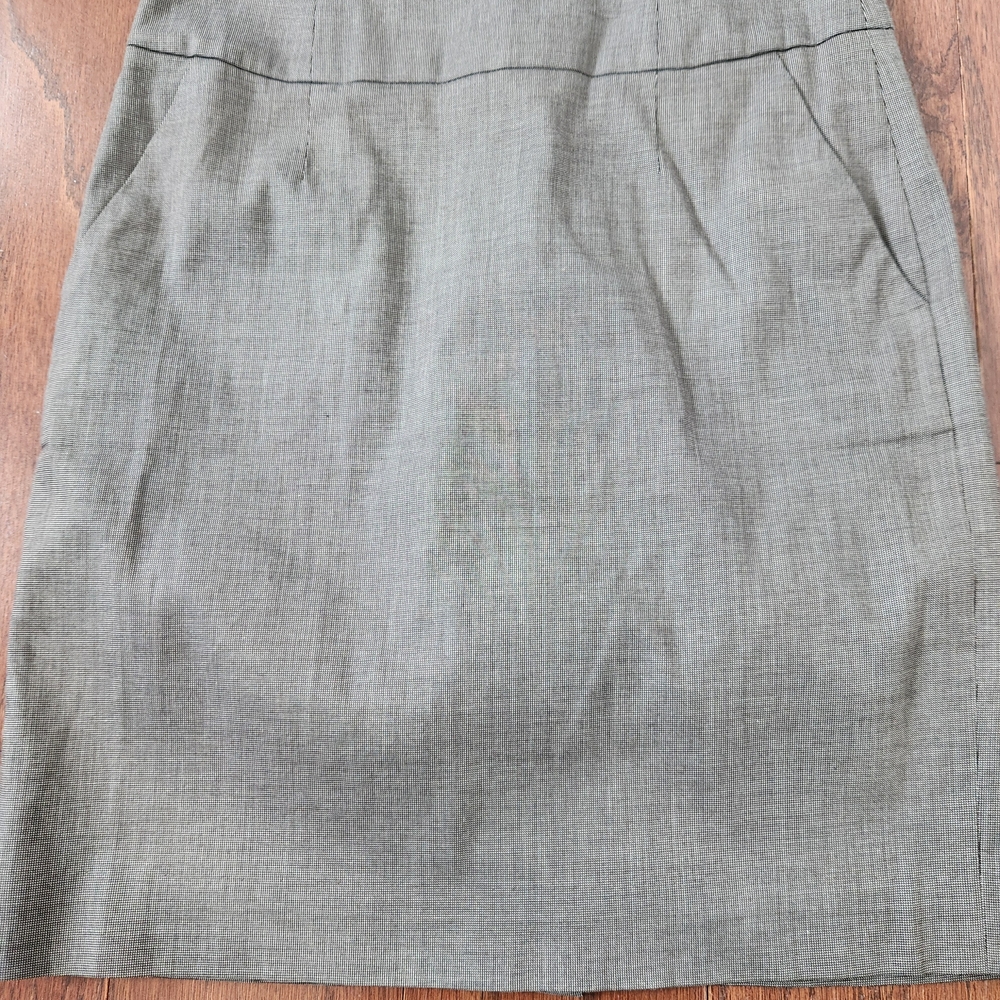 Banana Republic Gray Pencil Skirt